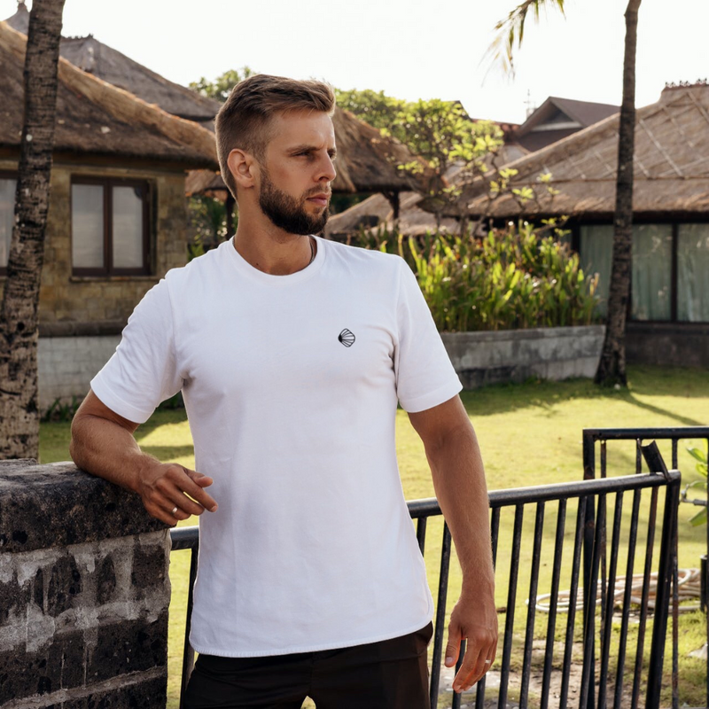 College Crewneck Logo Two White/Black Bio-Shirt